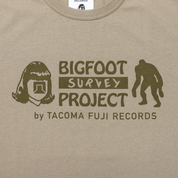 BIGFOOT SURVEY PROJECT LOGO（Unisex / Smoke Gray）TACOMA FUJI 