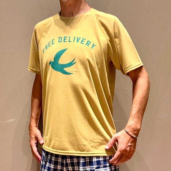 FREE DELIVERY Tee（Unisex / Mustard Yellow）Frank & Morris