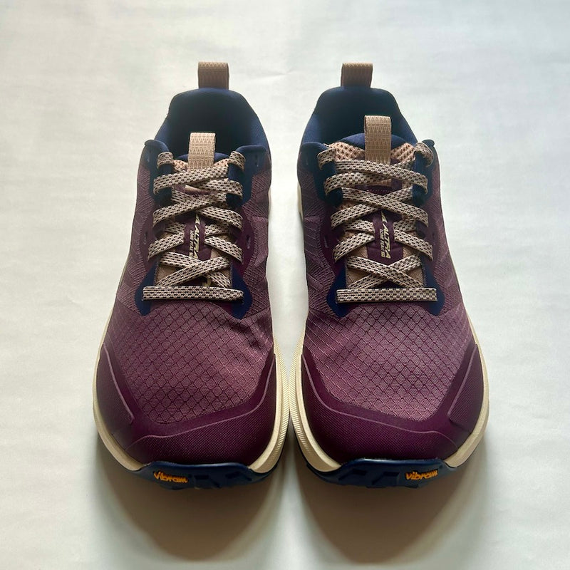 Lone Peak 9+ W（Women’s / Maroon）ALTRA