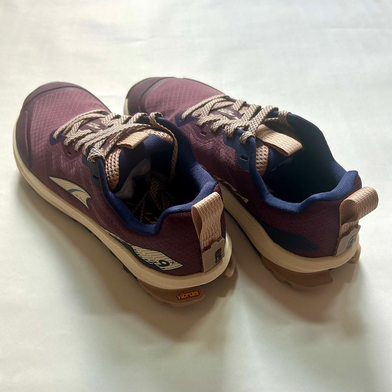 Lone Peak 9+ W（Women’s / Maroon）ALTRA