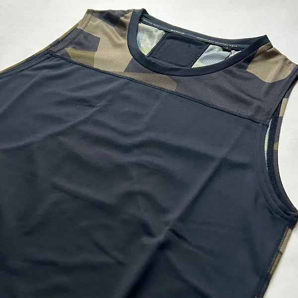 Racing Sleeve-less（Unisex / Green Camo）MMA